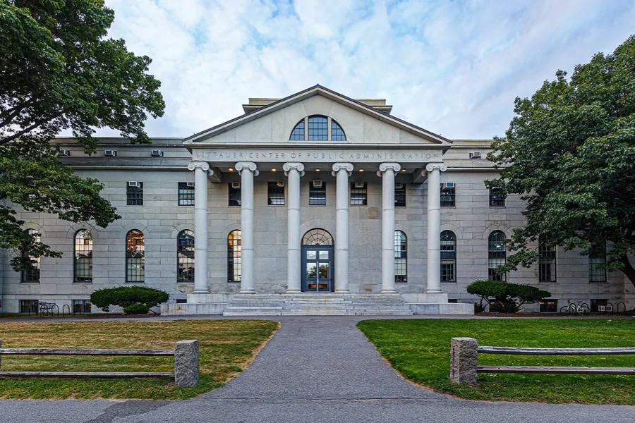 The Littauer Center of Public Administration, home of the Harvard Kennedy School